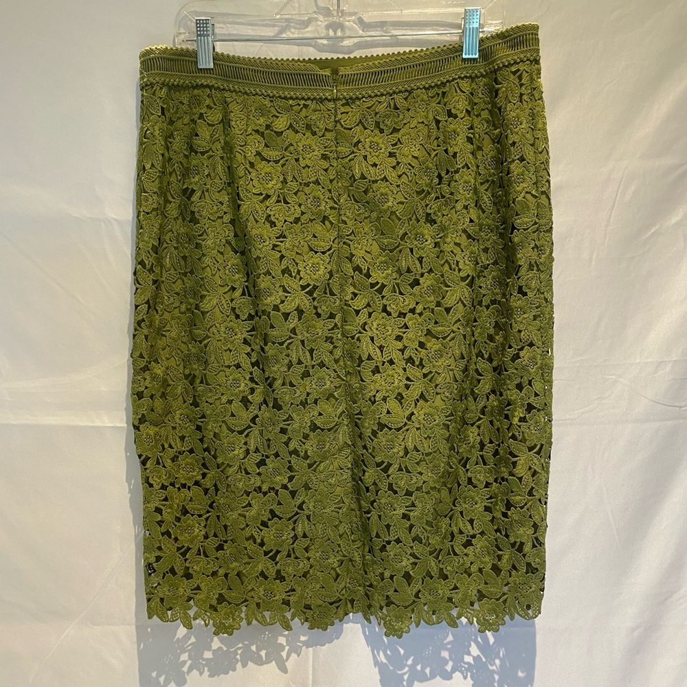 Ann Taylor Green Floral Lace Pencil Skirt - Picture 3 of 8